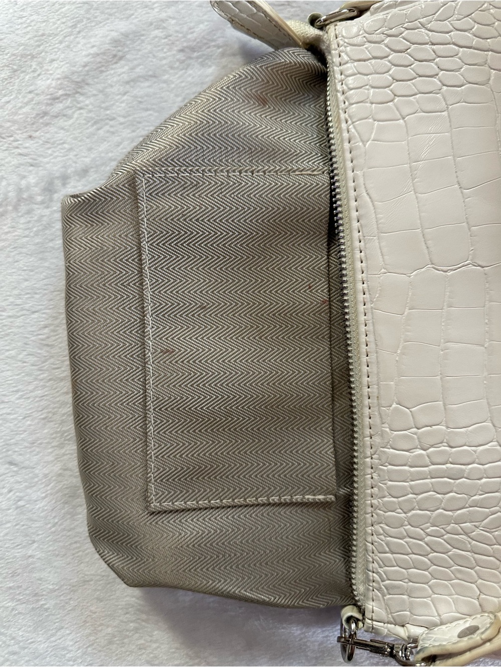 Crocodile Embossed Shoulder Bag in White Small Purse Handbag Amazon Loiral - Picture 9 of 16